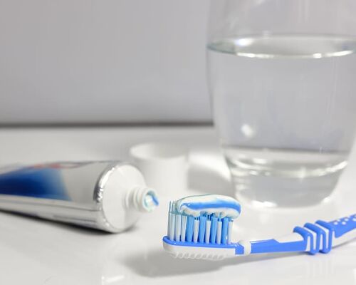 toothpaste-toothbrush-brushing-teeth-hygiene