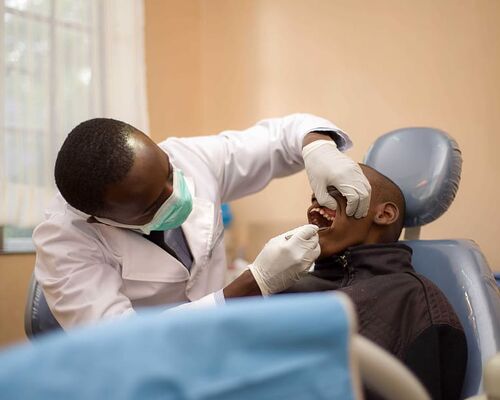 kenya-dental-doctor