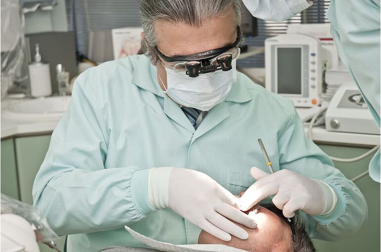 dentist-dental-office-dentistry