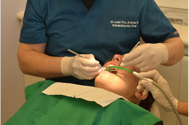 dentist-dentistry-orthodontics